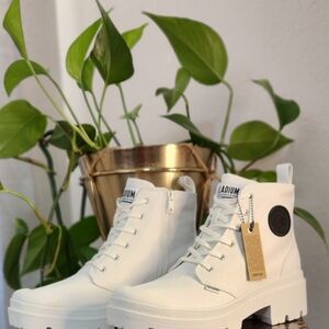 Palladium Pallabase Star Ankle Chunky Laceup/Zipper Entry Waterproof Combat Boot